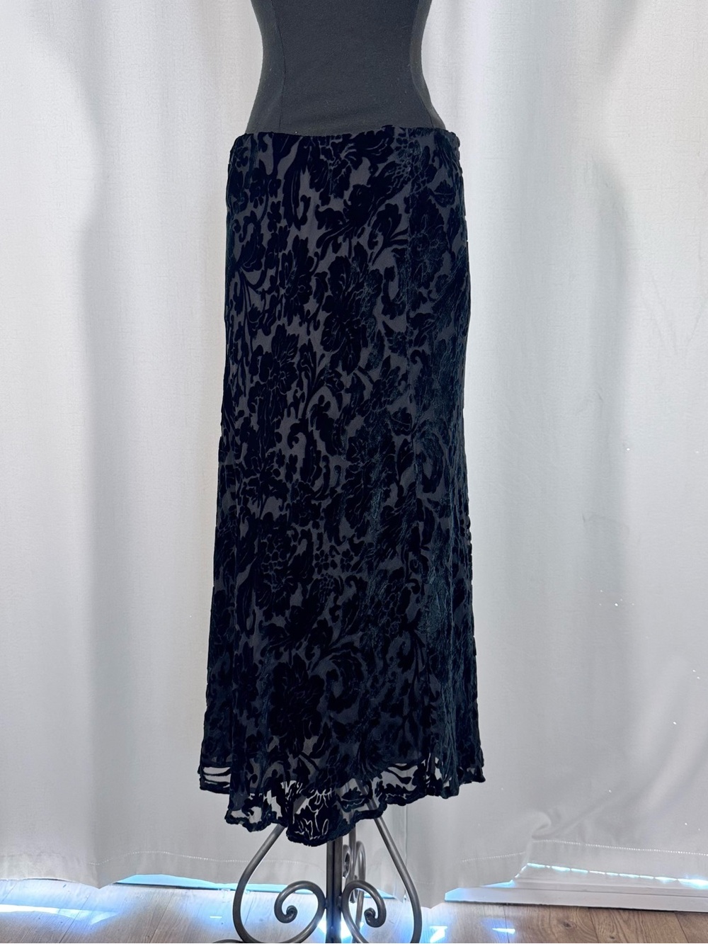 Silkland Black Silk Velvet Burnout Midi Skirt - Picture 2 of 8